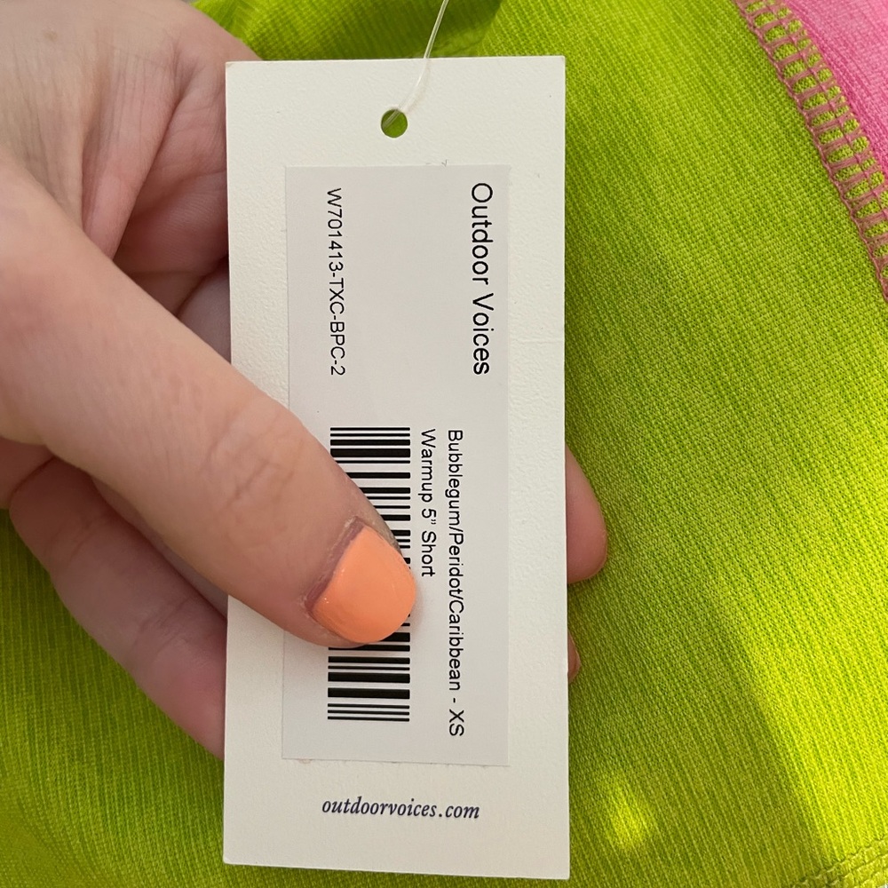 NWT Outdoor Voices Colorblock Biker Shorts - Picture 2 of 7